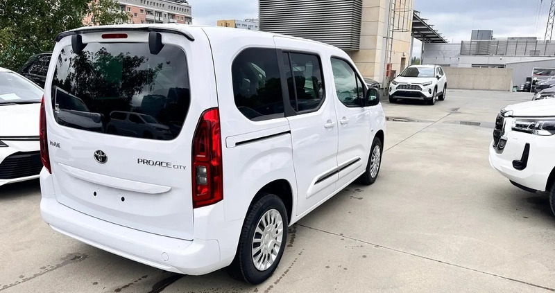 Toyota Proace City Verso cena 119500 przebieg: 6, rok produkcji 2023 z Działoszyn małe 29